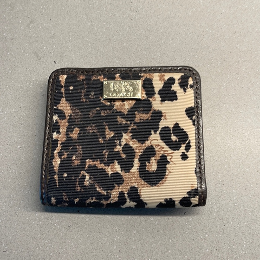 Last Chance!!!!!🚨FINAL DAYS & PRICE 🚨 Coach Billfold Wallet